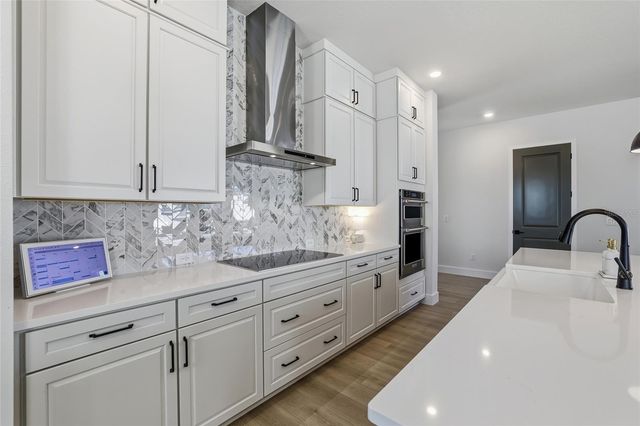 441 42ND AVENUE NE, St Petersburg, FL 33703