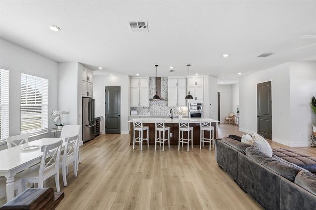 441 42ND AVENUE NE, St Petersburg, FL 33703