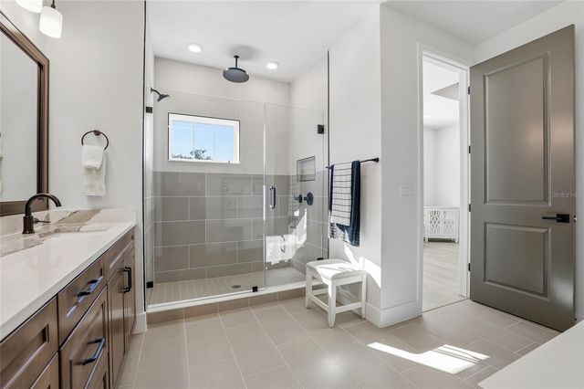 441 42ND AVENUE NE, St Petersburg, FL 33703