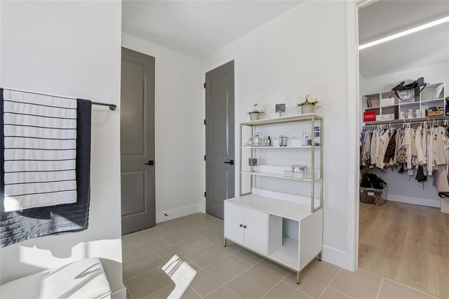 441 42ND AVENUE NE, St Petersburg, FL 33703