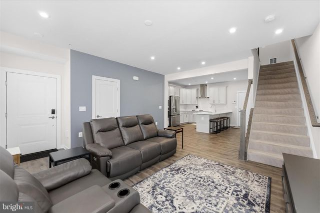 44625 WOLFHOUND SQ, Ashburn, VA 20147