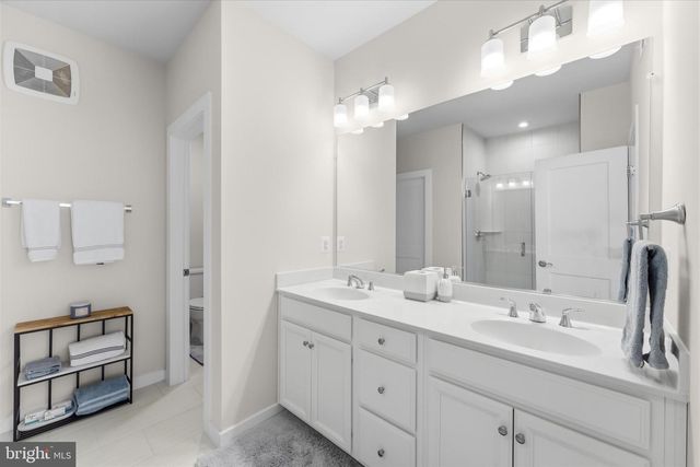 44625 WOLFHOUND SQ, Ashburn, VA 20147