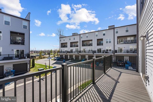 44625 WOLFHOUND SQ, Ashburn, VA 20147