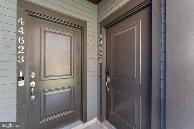 44625 WOLFHOUND SQ, Ashburn, VA 20147