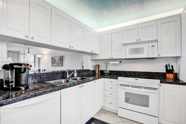 510 N Ocean Blvd 308, Pompano Beach, FL 33062