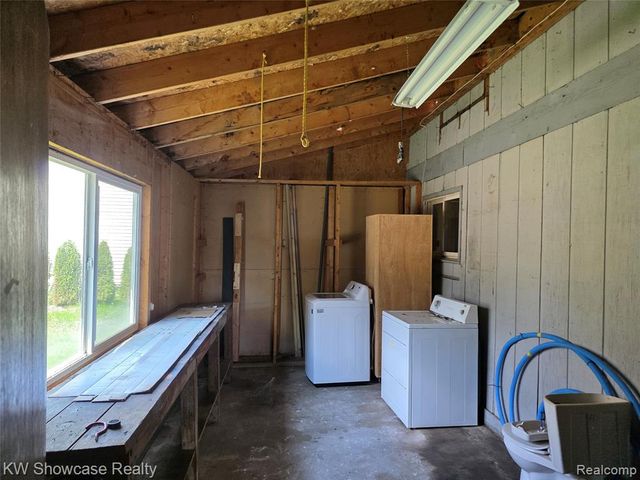 6354 Bennett Lake Road, Fenton, MI 48430