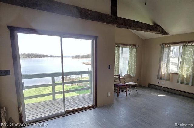 6354 Bennett Lake Road, Fenton, MI 48430
