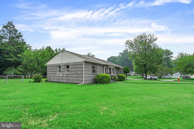 12 BUCKNELL AVE, Stratford, NJ 08084