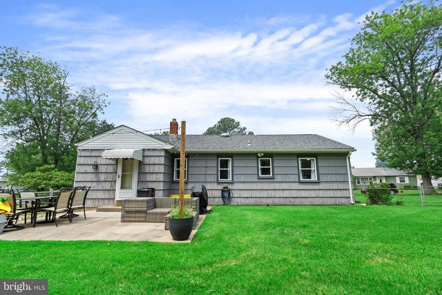 12 BUCKNELL AVE, Stratford, NJ 08084
