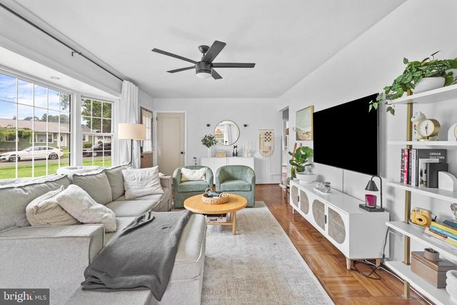 12 BUCKNELL AVE, Stratford, NJ 08084