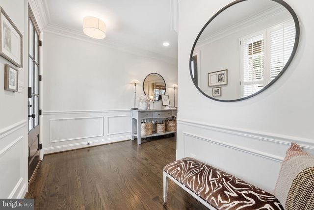 1527 N RANDOLPH ST, Arlington, VA 22207