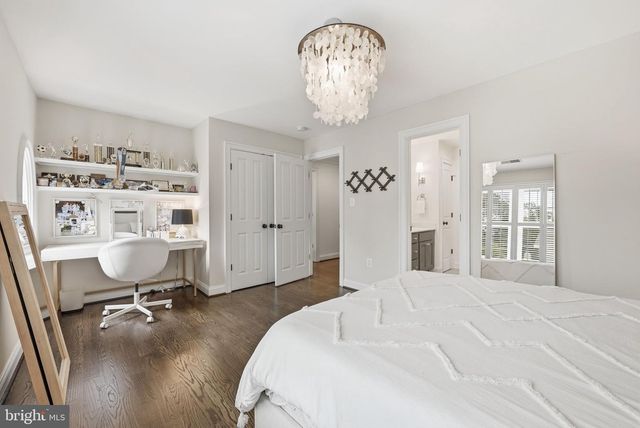 1527 N RANDOLPH ST, Arlington, VA 22207