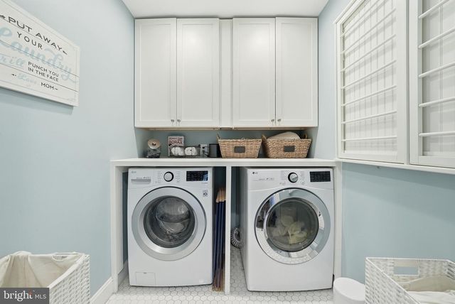 1527 N RANDOLPH ST, Arlington, VA 22207