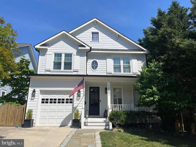 1527 N RANDOLPH ST, Arlington, VA 22207