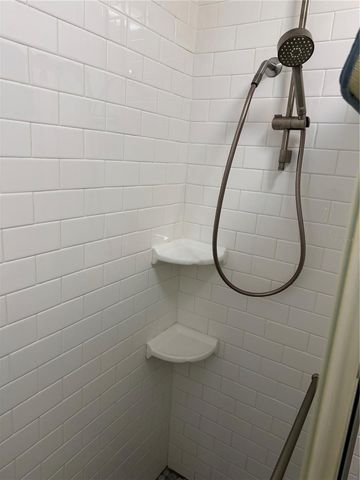 829 3RD AVENUE SW 2, Largo, FL 33770