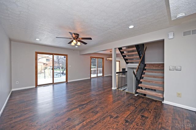 382 Walnut Lane, Mason, OH 45040