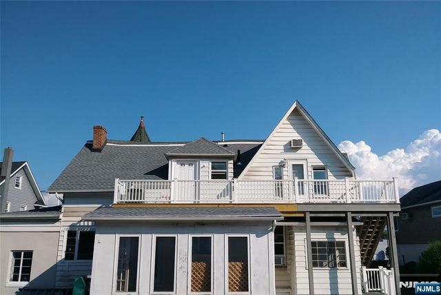 20 Goffle Road, Midland Park, NJ 07432