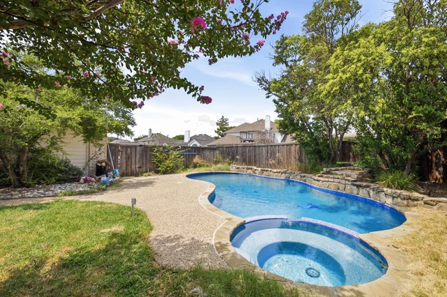 1517 Palisades Drive, Carrollton, TX 75007