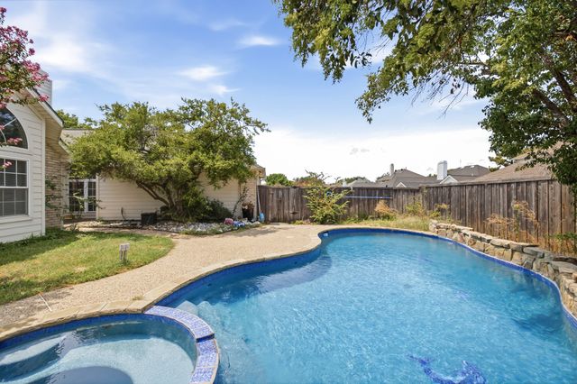 1517 Palisades Drive, Carrollton, TX 75007