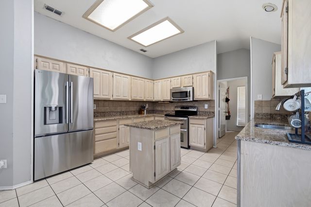 1517 Palisades Drive, Carrollton, TX 75007