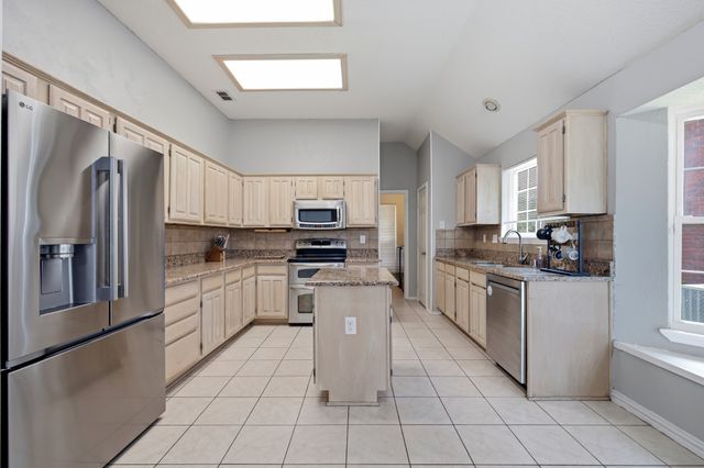 1517 Palisades Drive, Carrollton, TX 75007