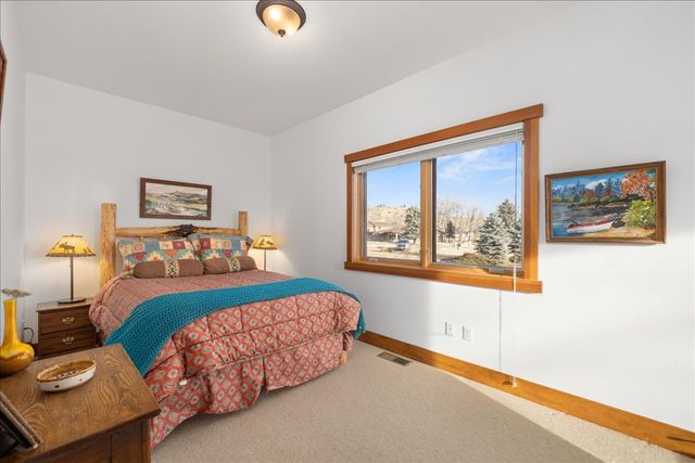 15 SKI Lane, Red Lodge, MT 59068