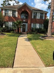 12422 Hammersmith Drive, Tomball, TX 77429