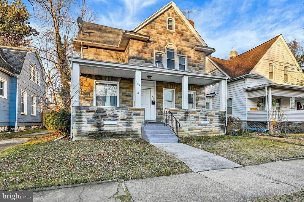 Image 1 of property listing at 304 S COLLINS AVE, Baltimore, MD 21229