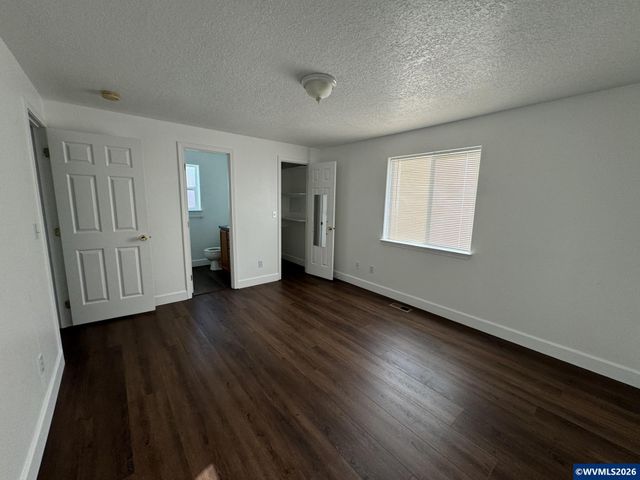 954 Jessica Ct SE, Albany, OR 97322