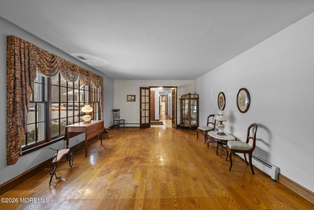 402 Main Street, Manalapan, NJ 07726