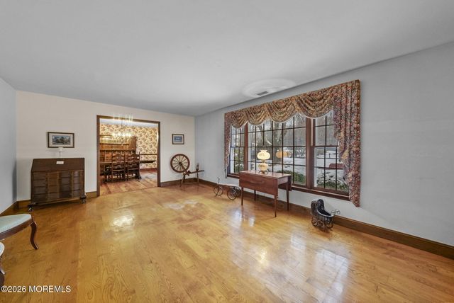 402 Main Street, Manalapan, NJ 07726