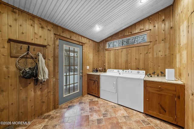 402 Main Street, Manalapan, NJ 07726