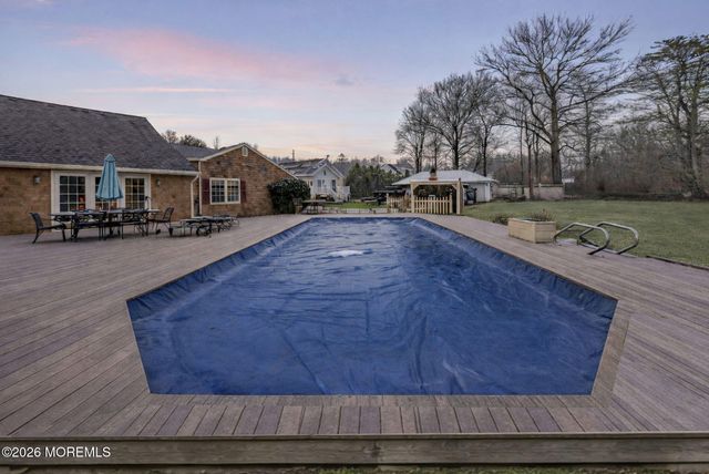 402 Main Street, Manalapan, NJ 07726