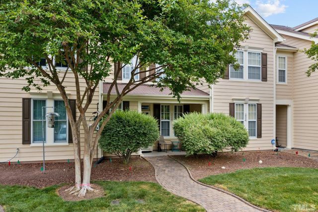 236 Duck Mill Circle, Cary, NC 27519