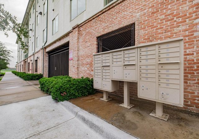 3221 Elihu Street 209, Dallas, TX 75210