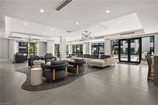 1130 3rd AVE S # 309, Naples, FL 34102