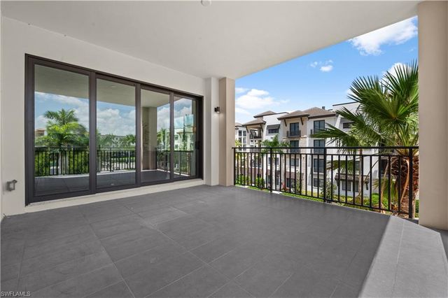 1130 3rd AVE S # 309, Naples, FL 34102
