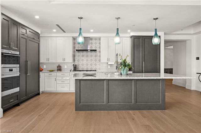 1130 3rd AVE S # 309, Naples, FL 34102