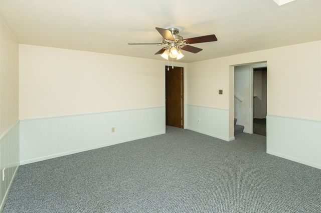 6428 Elmcrest Drive, Windsor Heights, IA 50324