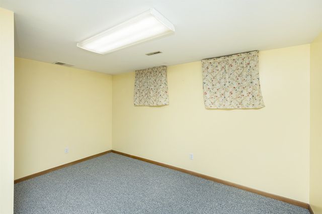 6428 Elmcrest Drive, Windsor Heights, IA 50324