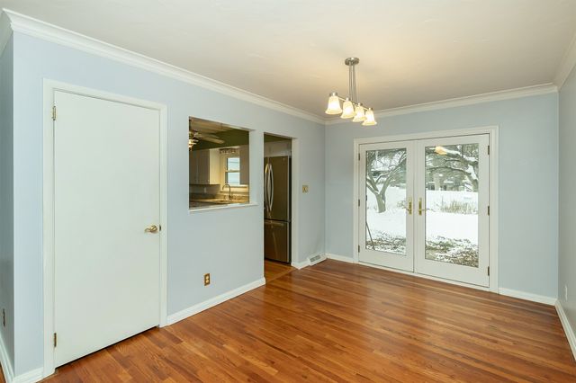 6428 Elmcrest Drive, Windsor Heights, IA 50324