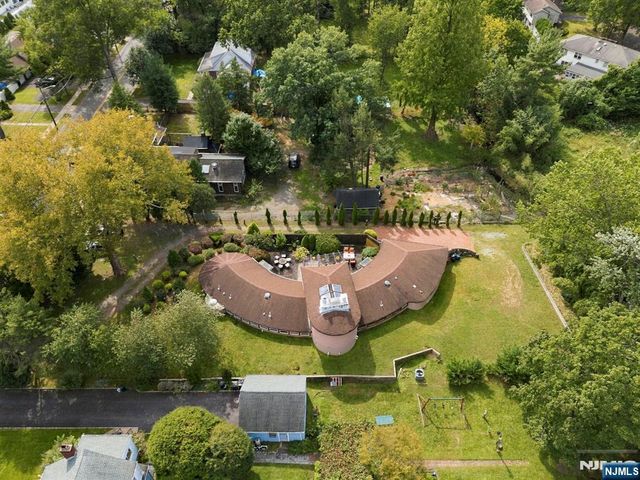 387 Spring Valley Road, Paramus, NJ 07652