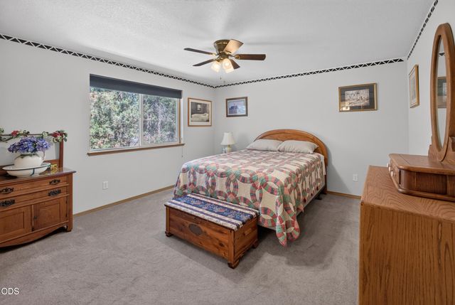 52635 Howard Lane, La Pine, OR 97739