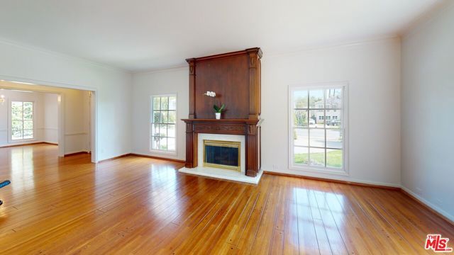 525 N Rexford Drive, Beverly Hills, CA 90210