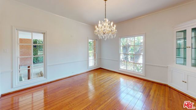 525 N Rexford Drive, Beverly Hills, CA 90210