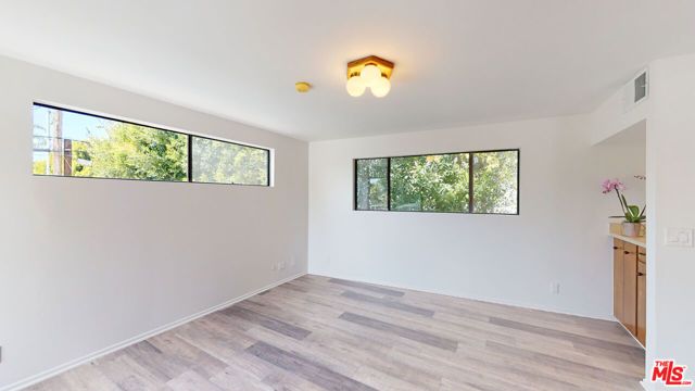 525 N Rexford Drive, Beverly Hills, CA 90210