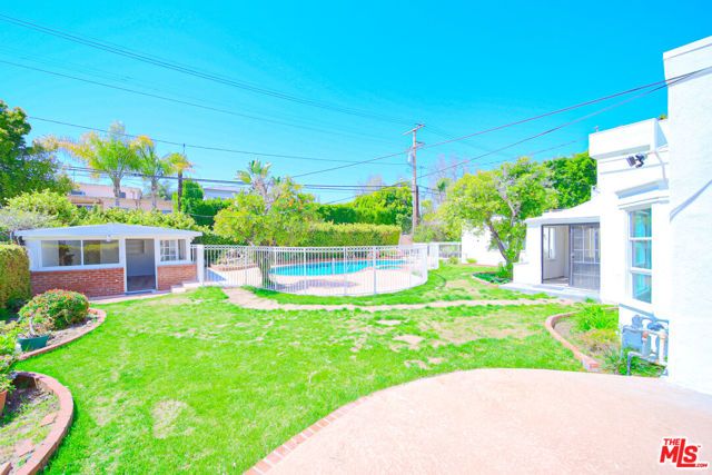 525 N Rexford Drive, Beverly Hills, CA 90210