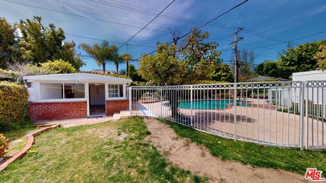525 N Rexford Drive, Beverly Hills, CA 90210