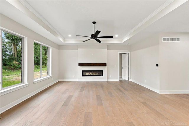16468 Via Villagio Street, Macomb, MI 48042
