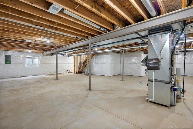 16468 Via Villagio Street, Macomb, MI 48042